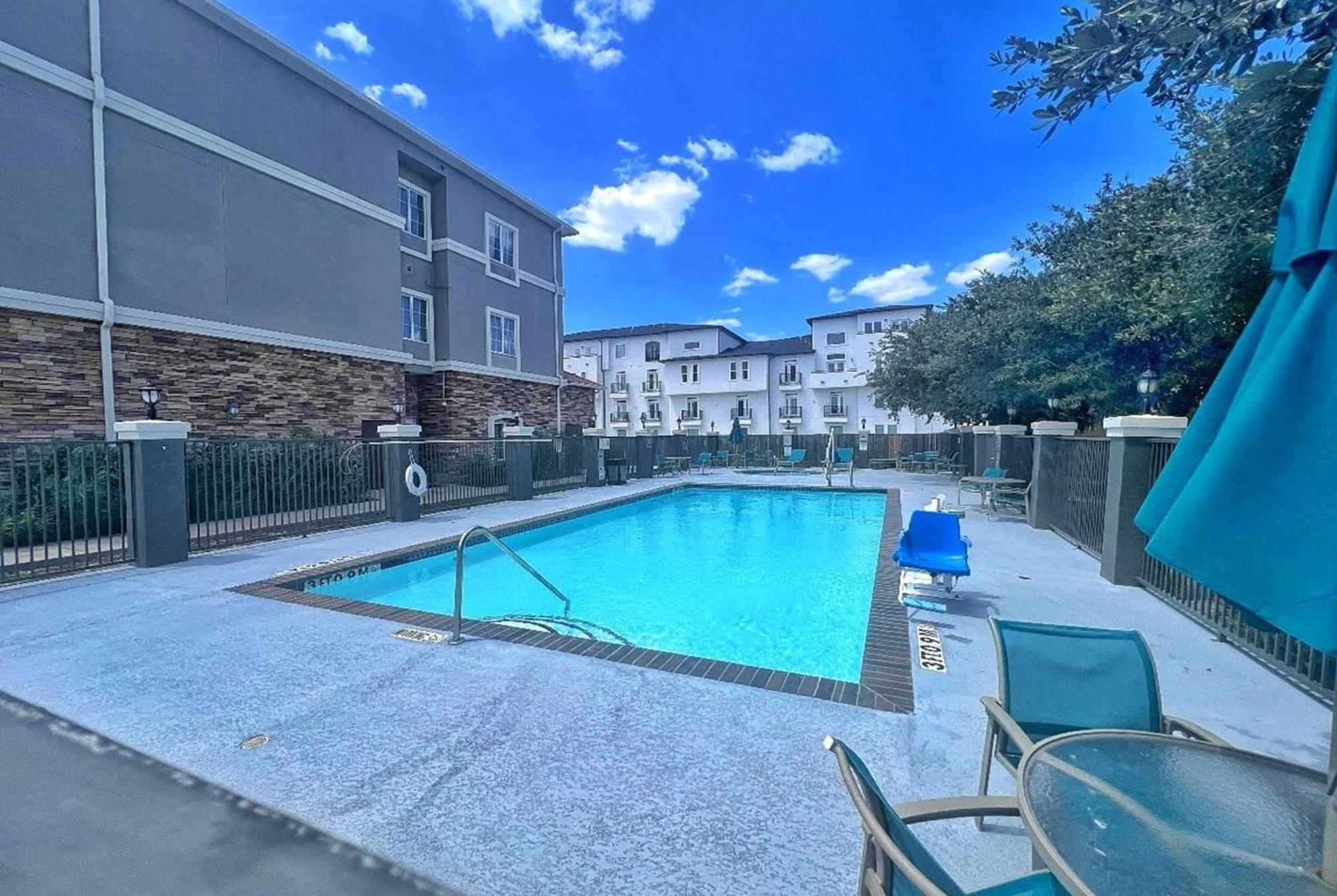 La Quinta By Wyndham Houston Energy Corridor Hotel Kültér fotó